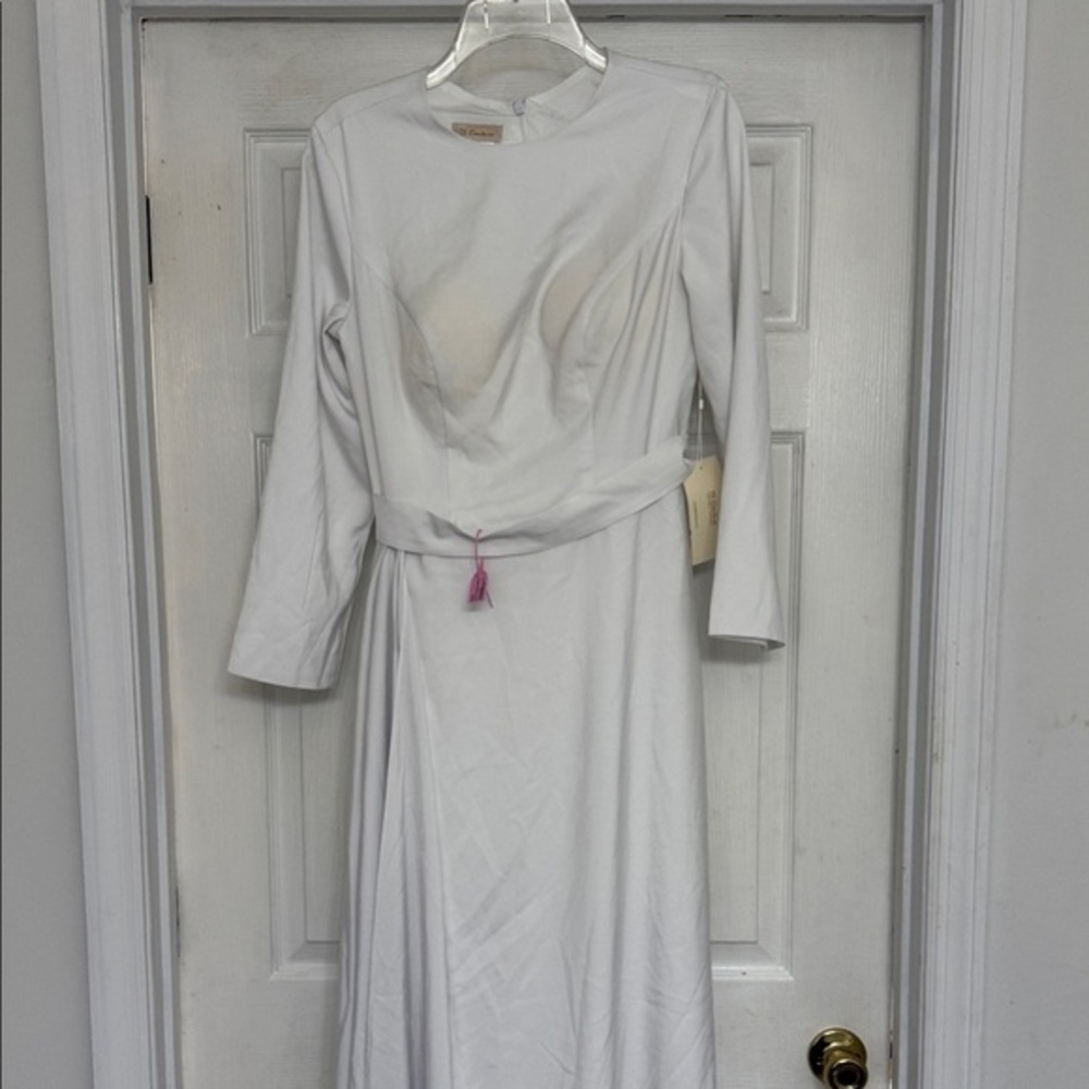 TS Couture Chic Long Sleeve White Dress w/ Bra Cups and flowy veil at waist, NWT